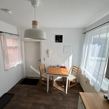 1 Raumwohnung Für 2 Personen